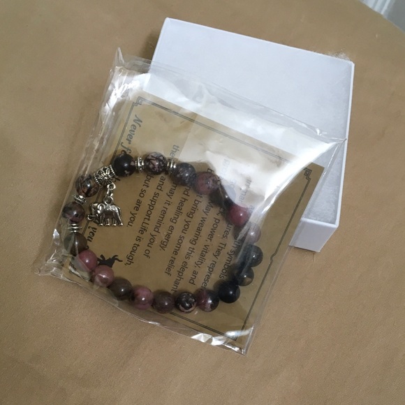 Natural Stone Inspirational Strong Elephant Bracelet - Picture 3 of 4